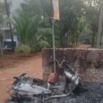 കരിവെള്ളൂരിൽ ബി.ജെ.പി പ്രവർത്തകന്റെ സ്കൂട്ടർ കത്തിച്ച നിലയിൽ