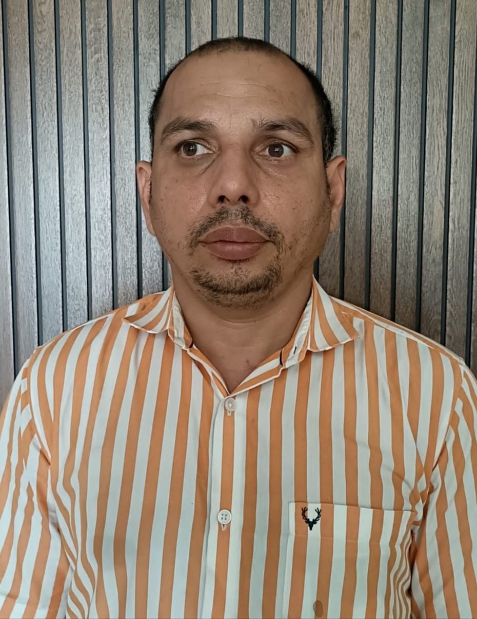 000f9fd7-d1ab-4690-af77-91f9cfa27e37