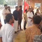 തലശേരി റെയിൽവേ സ്റ്റേഷനിലേക്ക് മാർച്ചും ധർണ്ണയും സംഘടിപ്പിച്ചു