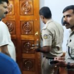 രാമന്തളിയില്‍ വീടിൻ്റെ മുൻവശത്തെ വാതിൽ കുത്തിത്തുറന്ന് മോഷണം.