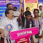 ശ്രവണസഹായി നൽകാൻ ഇടപെട്ട മന്ത്രിയെ കാണാൻ അഭിനന്ദ് എത്തി