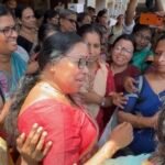 പി കെ ശ്രീമതിക്ക് കണ്ണൂരിൽ ആവേശകരമായ സ്വീകരണം, അപകീർത്തികരമായ വാർത്തയ്ക്കെതിരെ ജനാധിപത്യ മഹിളാ അസോ പ്രവർത്തകർ പ്രതിഷേധ പ്രകടനവുംധർണയും നടത്തി